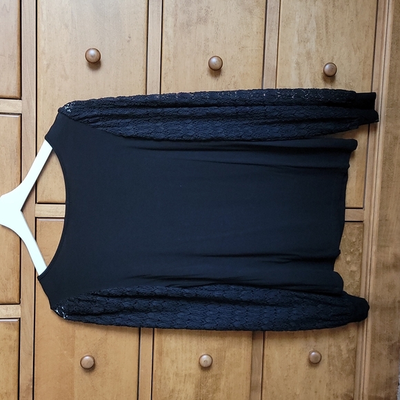 Storm Los Angeles lace sleeve top - Picture 6 of 6